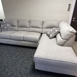 Nail trim Sectional 
