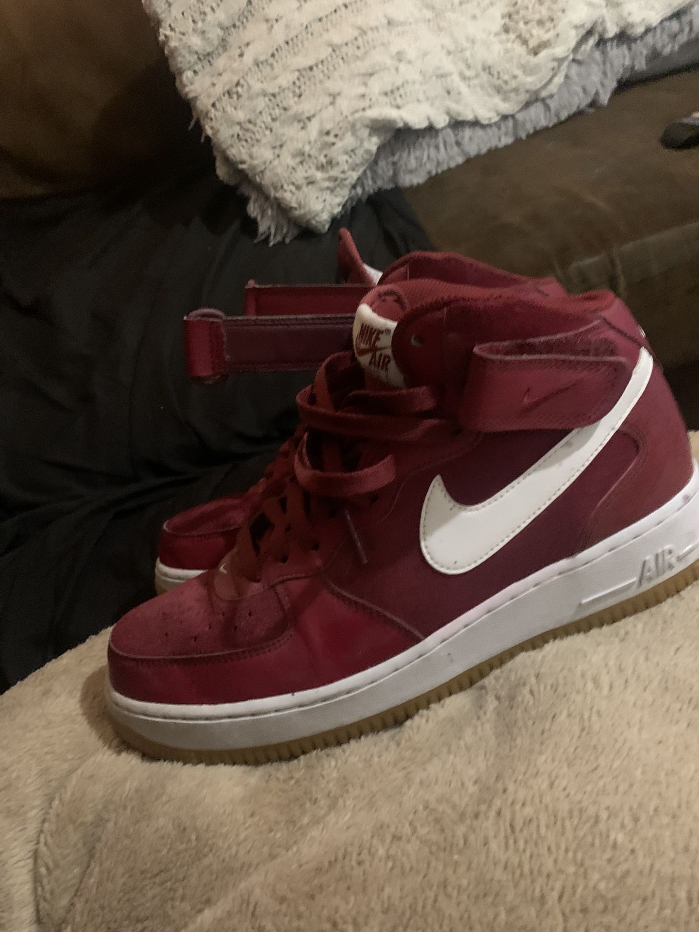 Vintage Nike (rare).