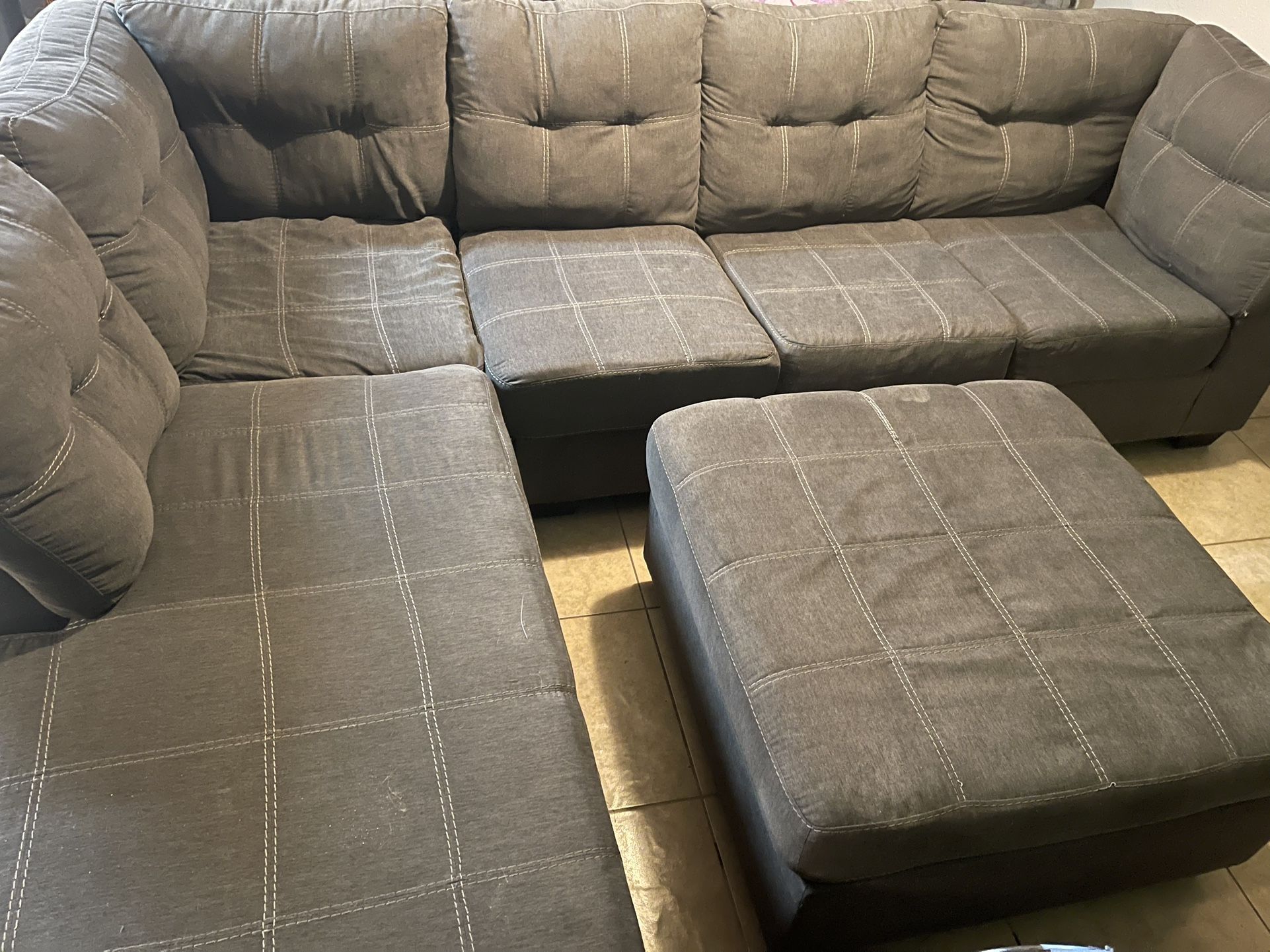 GRAY SECTIONAL COUCH $350 OBO