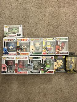 Funko pops: The Child, Tuxedosam Todoroki, Hamburglar, Mr.Monoploy, Minion, Cha Cha, Coka Cola, The Flash, Gamer Rick, Creature Mel, Aang Pin, Tupac