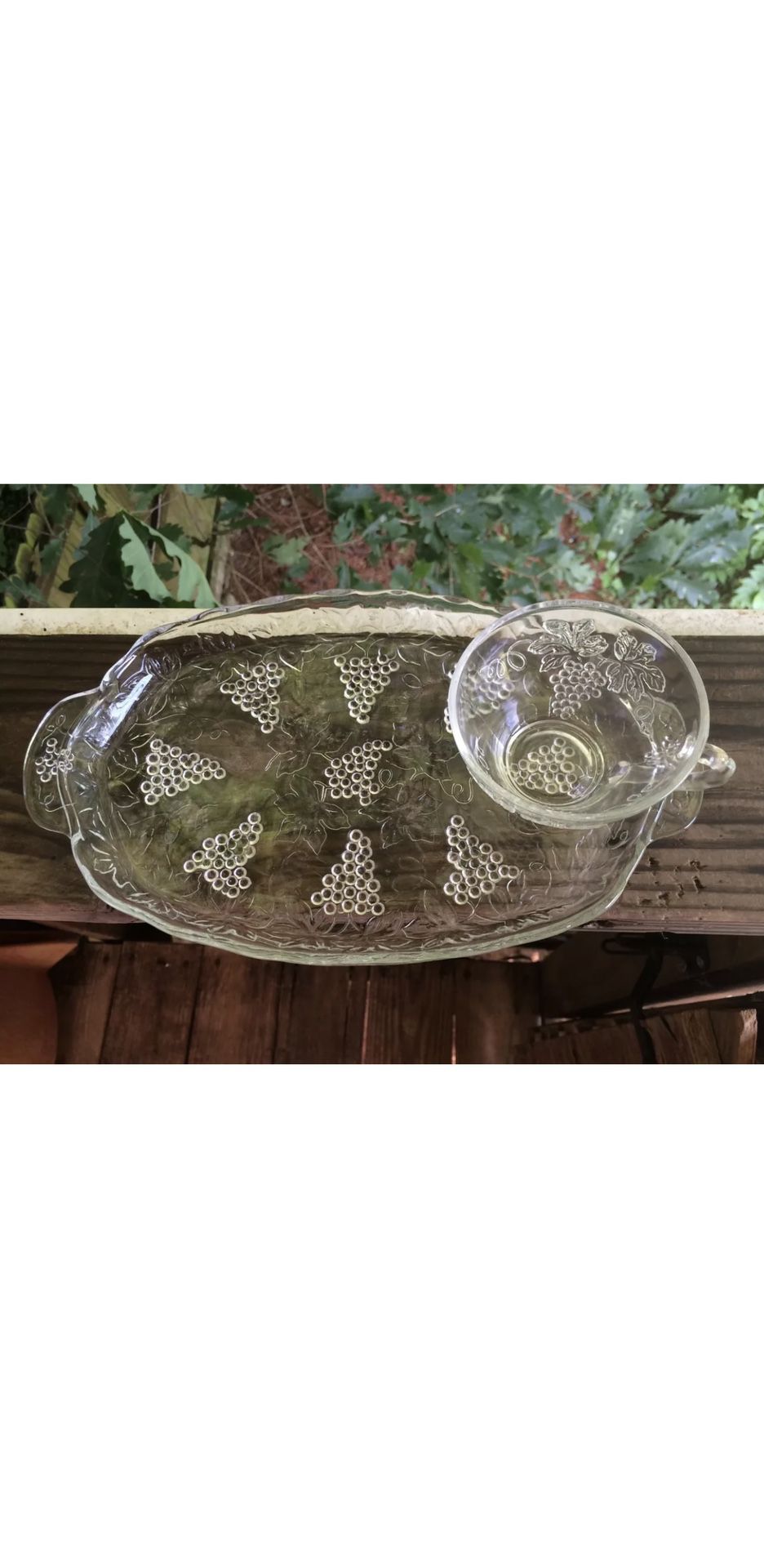 Vintage Clear Glass Serving Snack Trays With Tea Cup And Grape Pattern Design