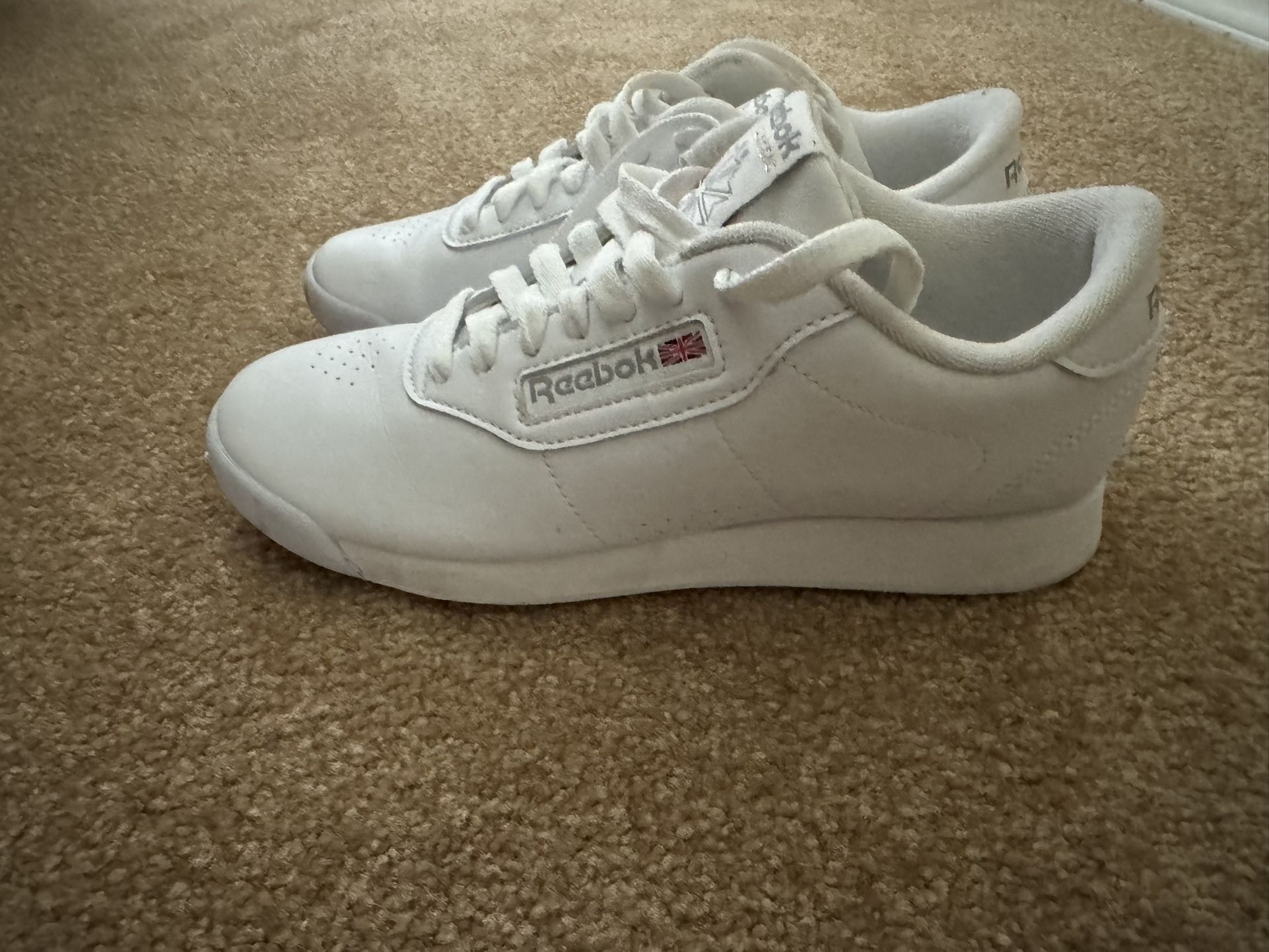Reebok Classic Women’s Shoes Size 6.5