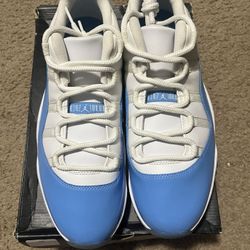Jordan 11 Low Unc