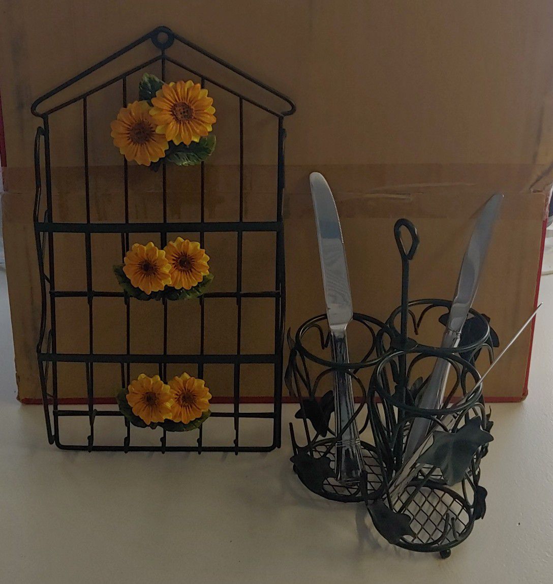 Kitchen sunflower wall mail key holder & utensil cady set