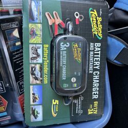 Battery Tender (Trickle charger)