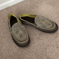 Sanuk Shoes