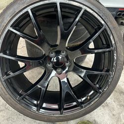 Dodge Chrysler srt wheel size 22 ((( only one)))
