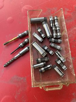 Tool machinist