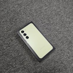 Like New Samsung Galaxy S23 5G Unlocked 256GB Storage 8GB Ram 50MP Camera 12MP Selfie Latest Android 16