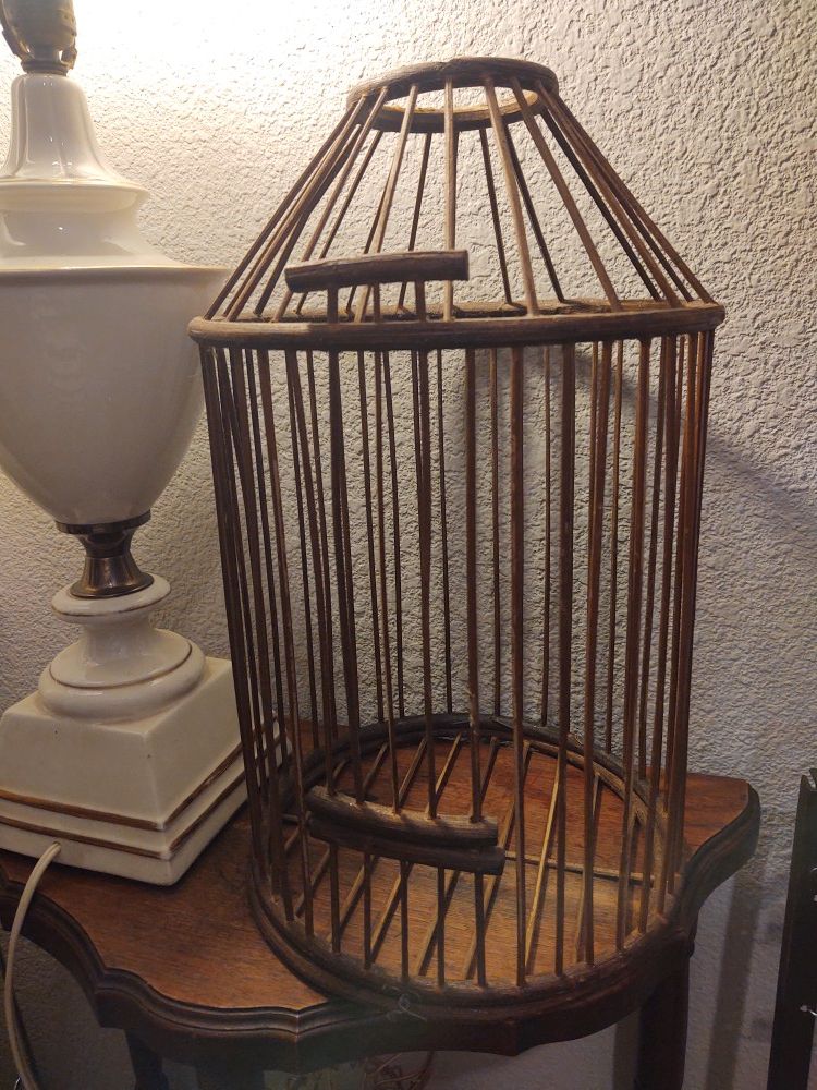 Bird cage