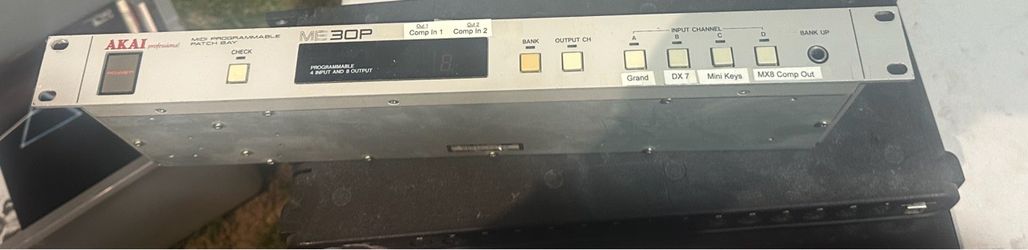 Akai ME30P  Midi Patch Bay