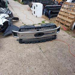2018-2020 Ford F-150 Grill W Shutters OEM 