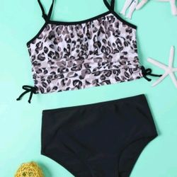 Girls NEW ruched knot bikini size 7/8 (2 piece)