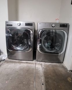 STILL NEW LG WASHER AND DRYER