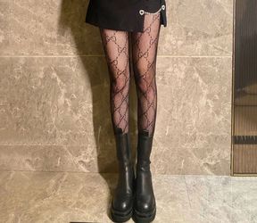 GG Fishnet Stockings 