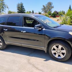 2011 Chevy Traverse 8 Passenger 