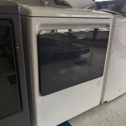 New Maytag
7.4 cu. ft. vented Top Load Electric Dryer in White with Extra Power