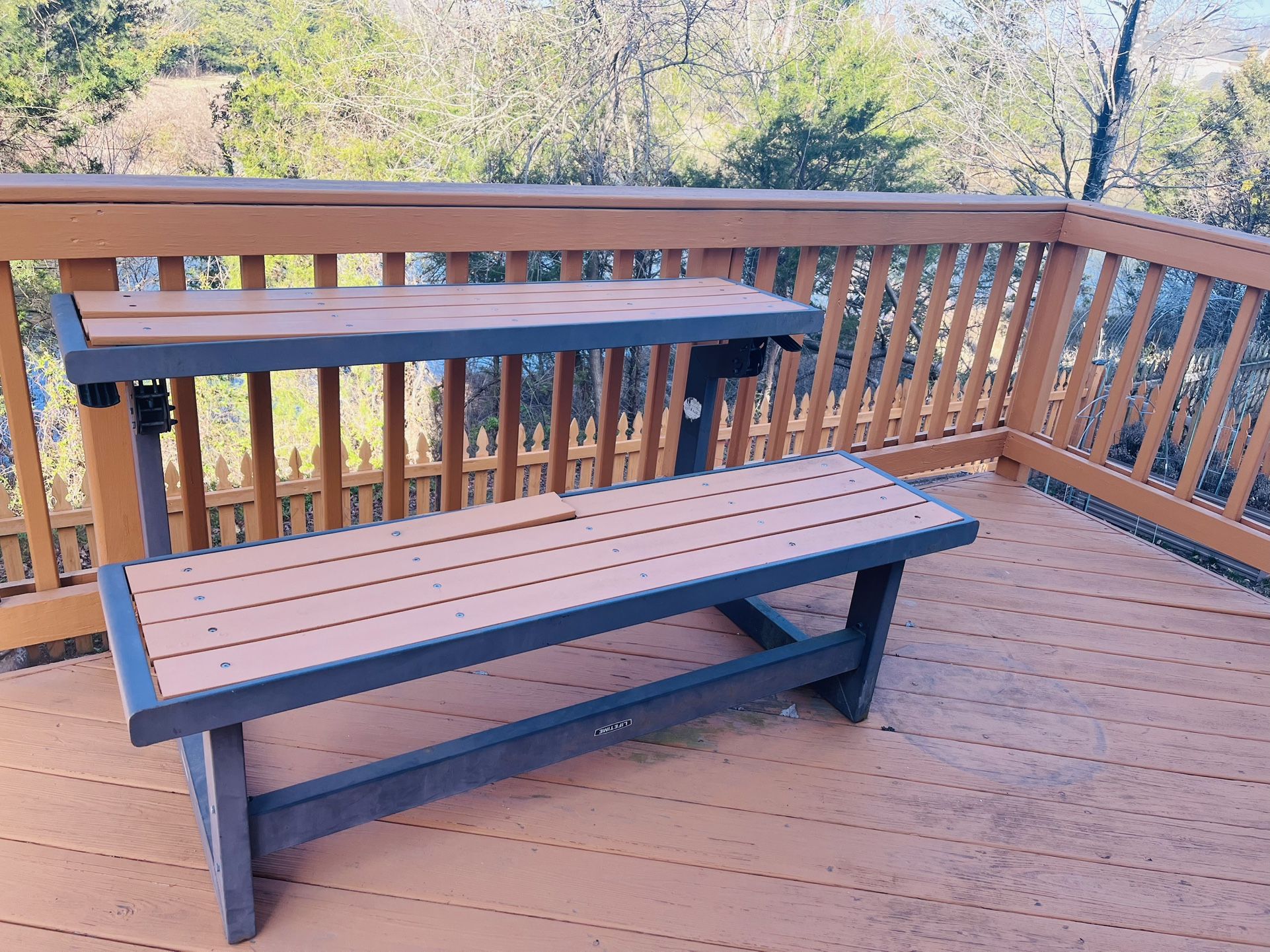 Lifetime Outdoor Bench, Great Condition.