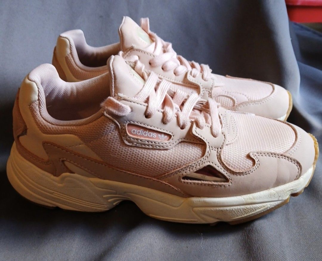 Light Pink Size 9 ADIDAS