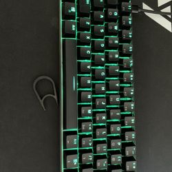 Gk61 Gaming Keyboard / Logitech Gaming Mouse 