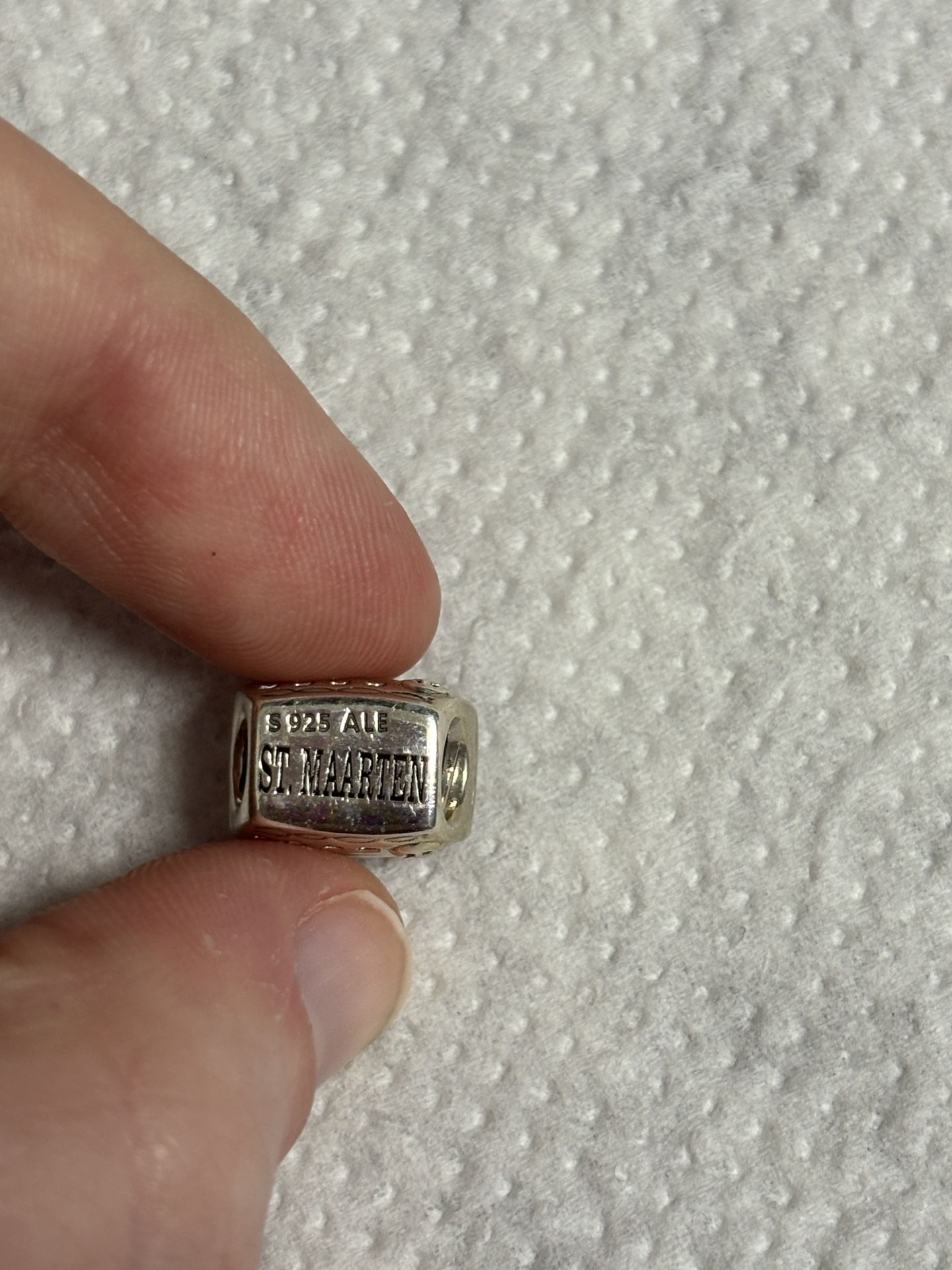 St. Maarten Exclusive Pandora Charm