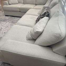 Sectional Couch 