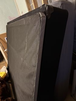Queen size boxsprings