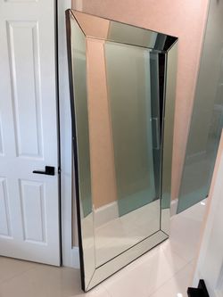 Large Beveled Full-Length Mirror – Elegant Modern Design | Espejo Grande de Cuerpo Completo con Marco Biselado
