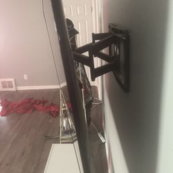 64” Smart Samsung And More..EVERYTHING MUST GO