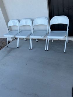 Set of 4 White Metal Folding Chairs