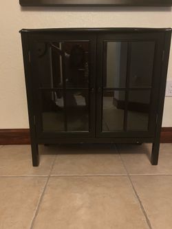 Side server for dinning room