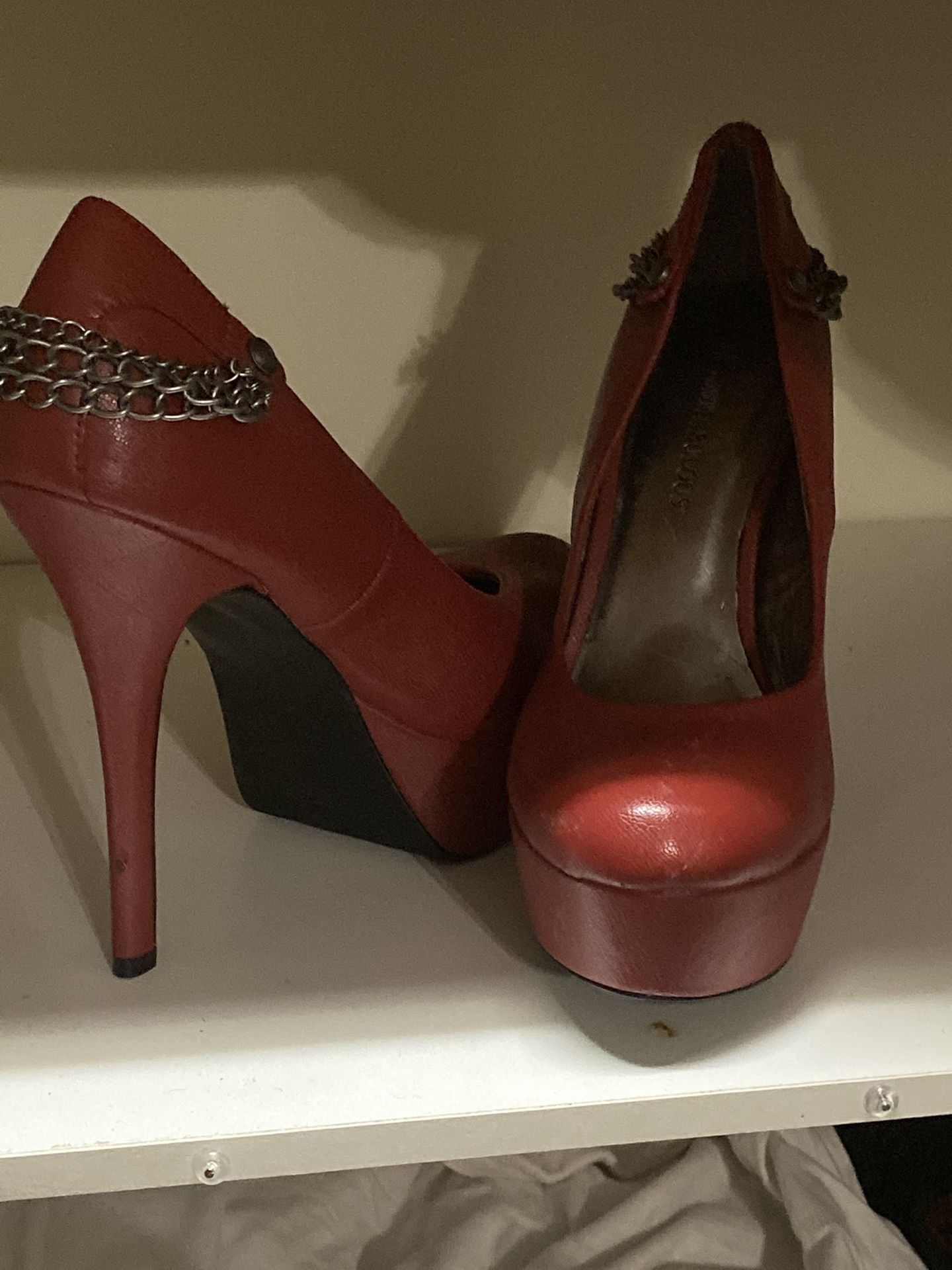 High heels π