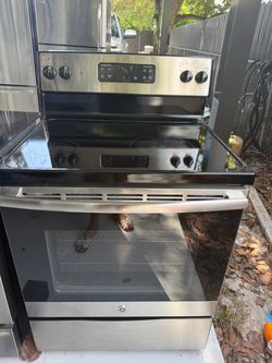 GE Stainless Steel Electric Range