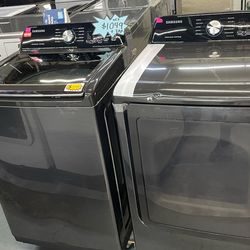 Samsung set washer 4.5 cu ft  and dryer 7 cu ft