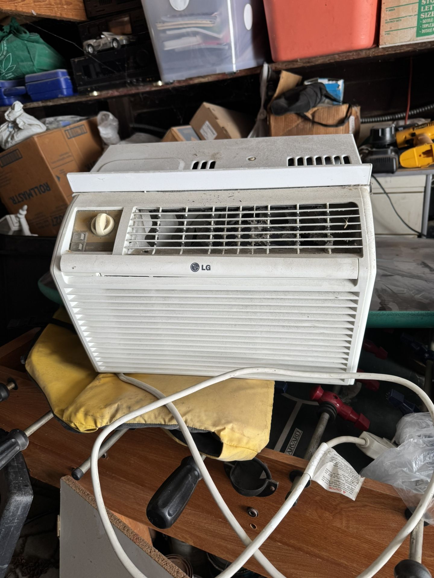 LG Window Air Conditioner