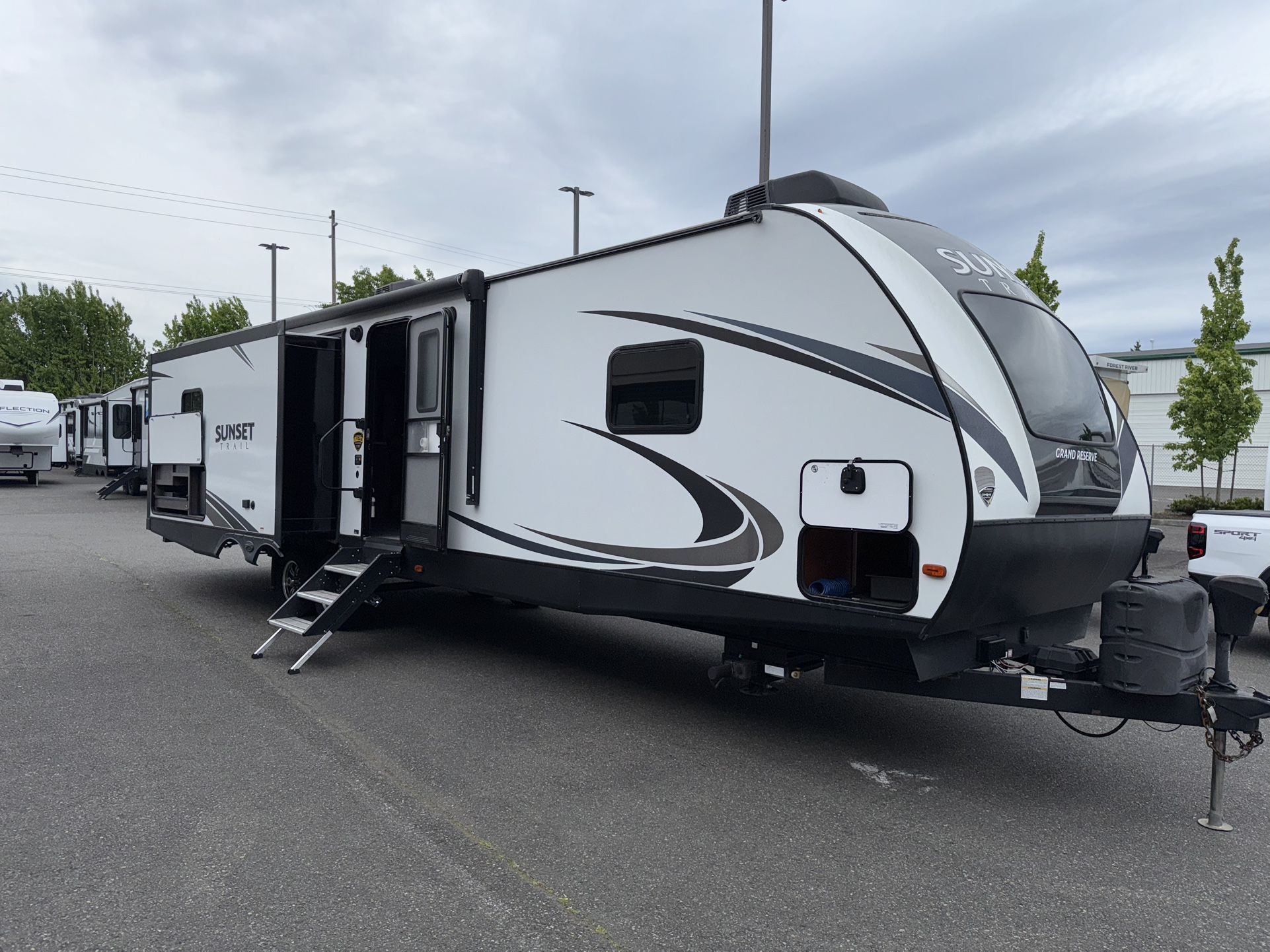 2018 CROSSROADS SUNSET TRAIL GRAND RESERVE 33CK