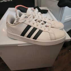 White Adidas SuperStar