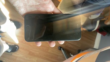 iPhone 7 Broken