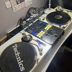 Technics 1200 Pioneer S9 Mixer