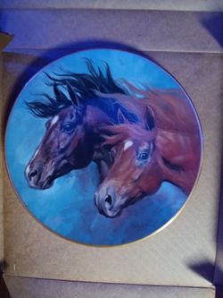 Horse plates by kern collectables set of 2