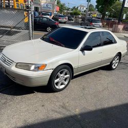 99 Camry LE 