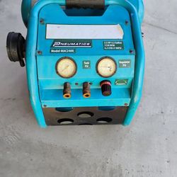 Makita PNEUMATIC  Compressor:::Model MAC2400 Used ,Work Perfect 