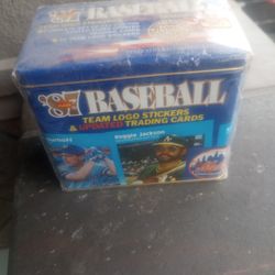1987 FLEER FACTORY SEALED COLLECTOR TIN BASEBALL CARDS