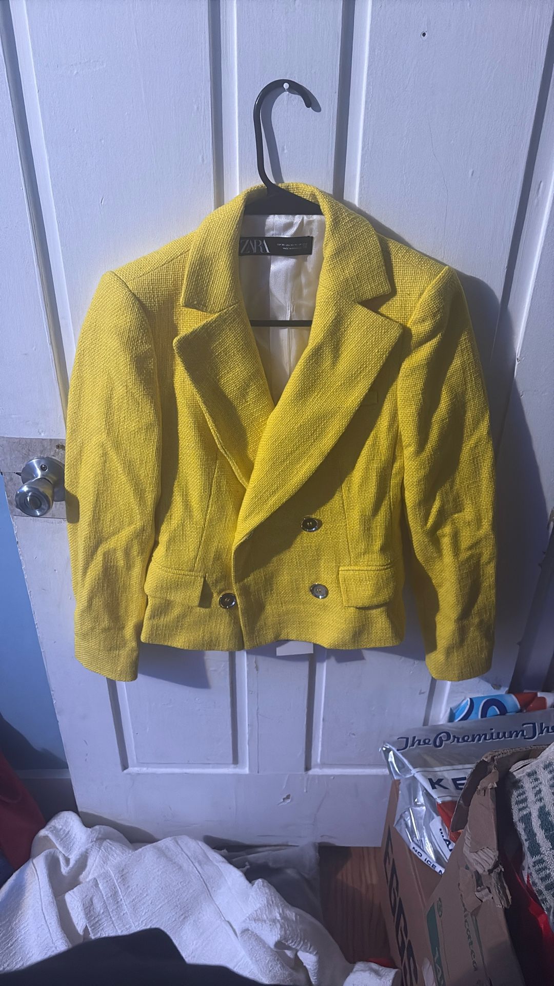 Brand New Zara Women’s Yellow Blazer Size XS Made In Marocco W/ Tags