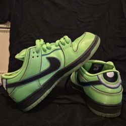 Nike SB Dunks Low - Powerpuff Girls ( Buttercup )