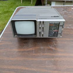 Emerson Portable Black And White TV Am FM Radio