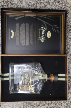 Flor De Caña 25 Year Box And Empty Bottle