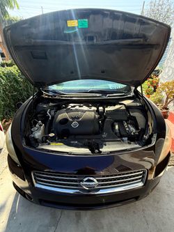 2010 Nissan Maxima SV 4D sedan
