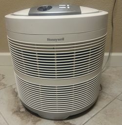 Air Purifier- Honeywell 50250-S True HEPA