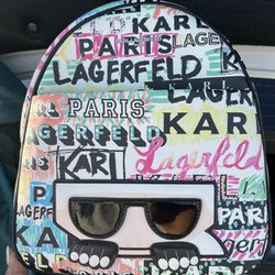 Karl Back Back 